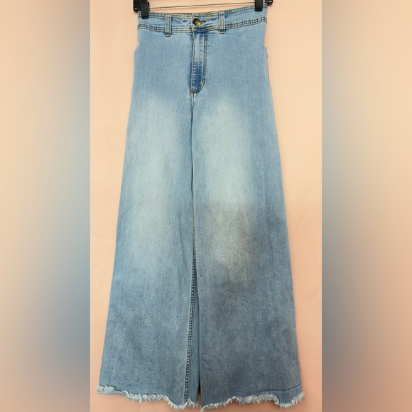 Billabong Denim - Billabong High Waisted Wide Leg Jeans | Trendy Fit